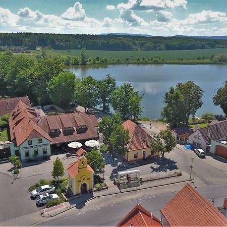 Sindlovska Krcma Hotel Ceske Budejovice Luaran gambar