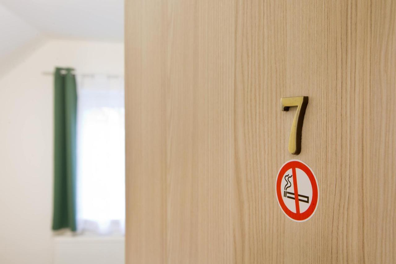 Sindlovska Krcma Hotel Ceske Budejovice Luaran gambar