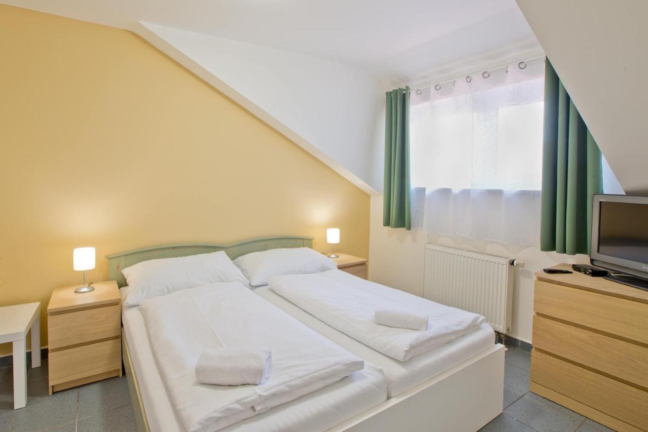 Sindlovska Krcma Hotel Ceske Budejovice Luaran gambar