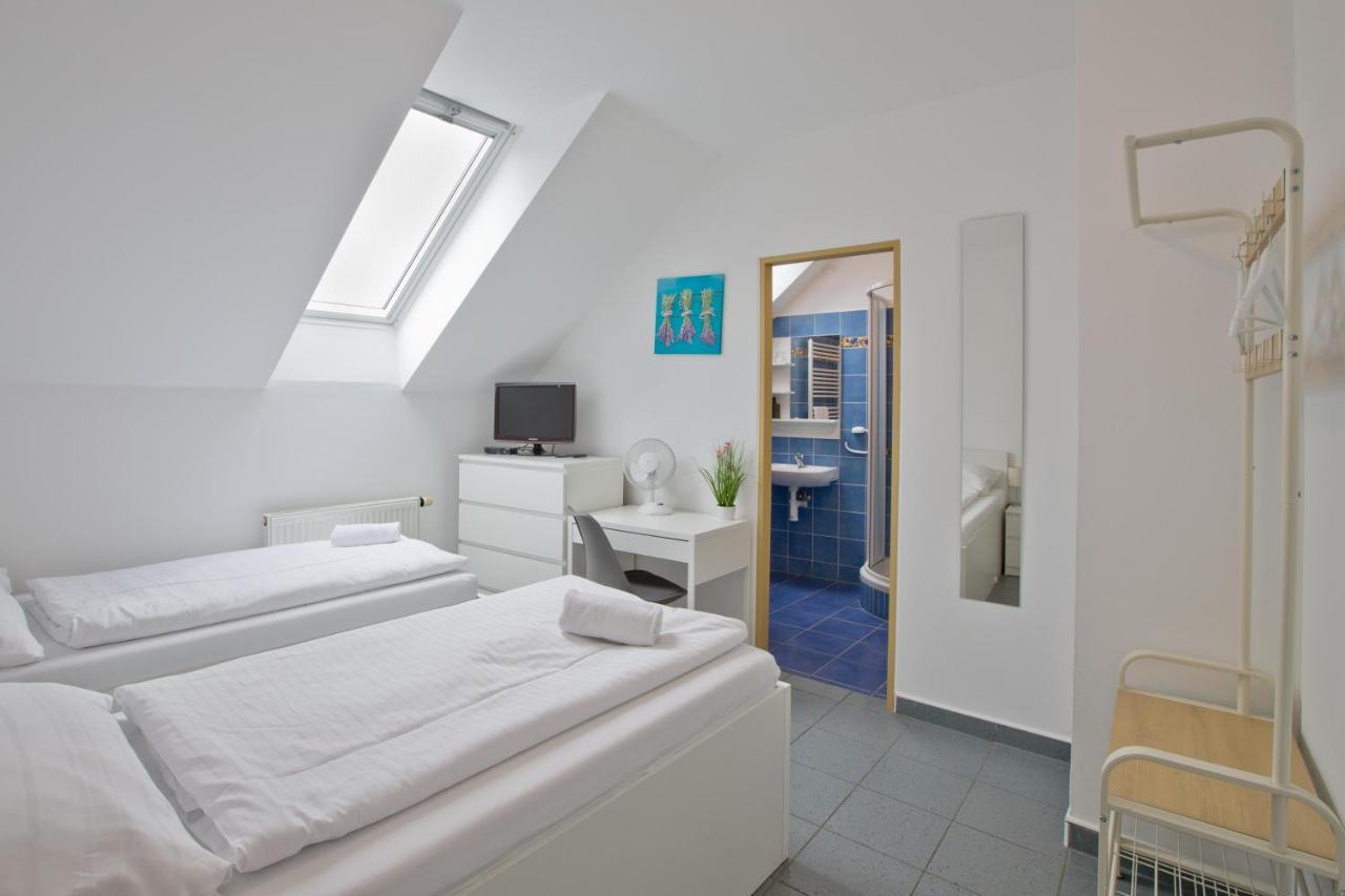 Sindlovska Krcma Hotel Ceske Budejovice Luaran gambar