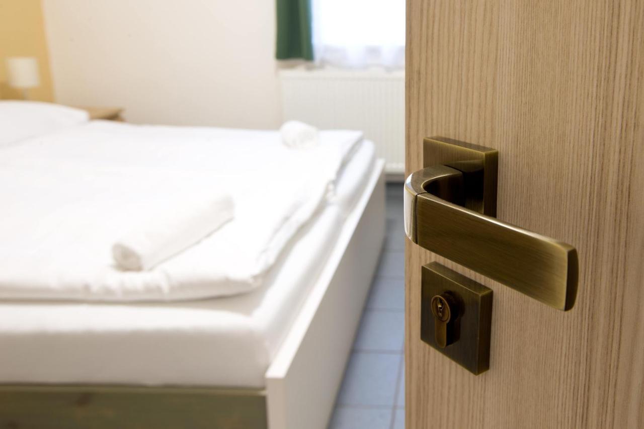 Sindlovska Krcma Hotel Ceske Budejovice Luaran gambar