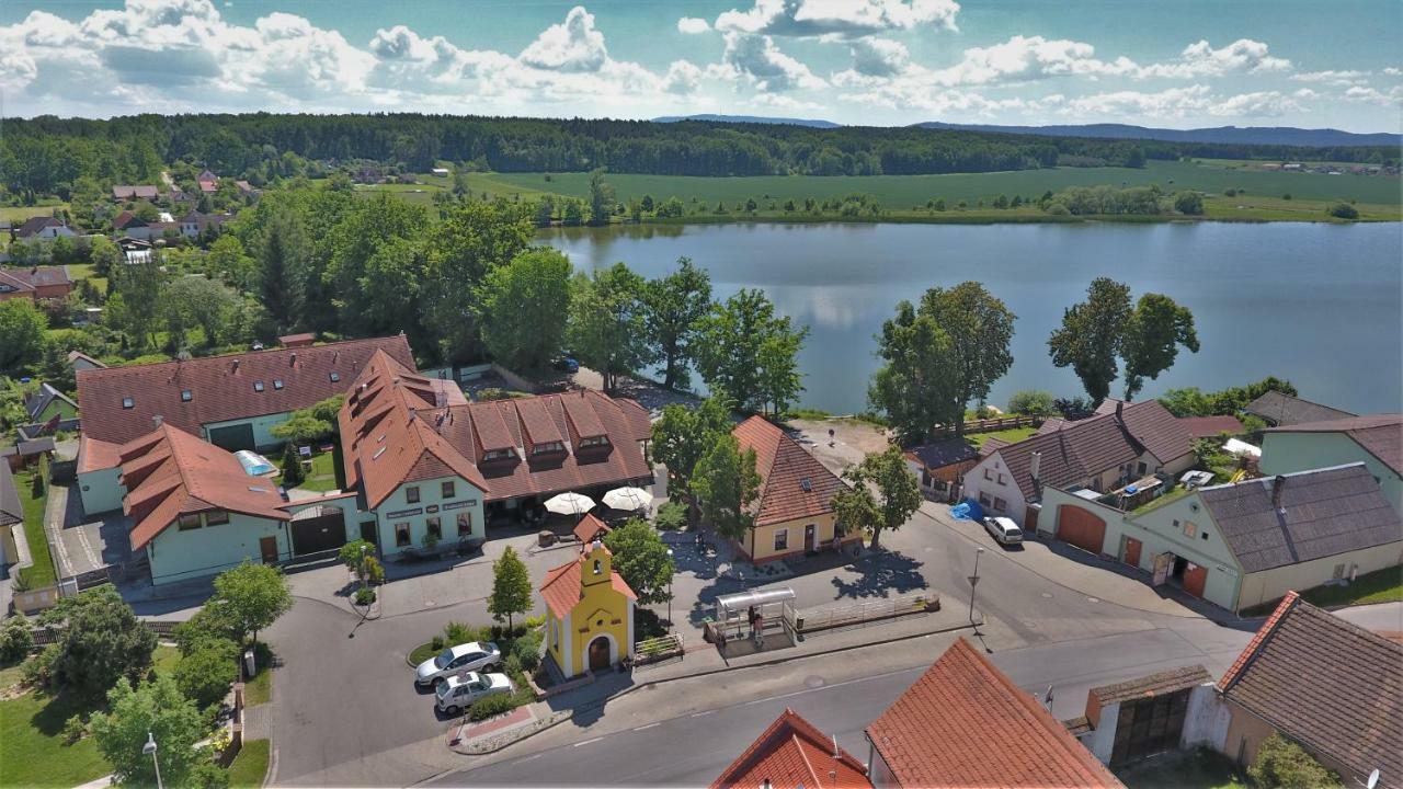 Sindlovska Krcma Hotel Ceske Budejovice Luaran gambar